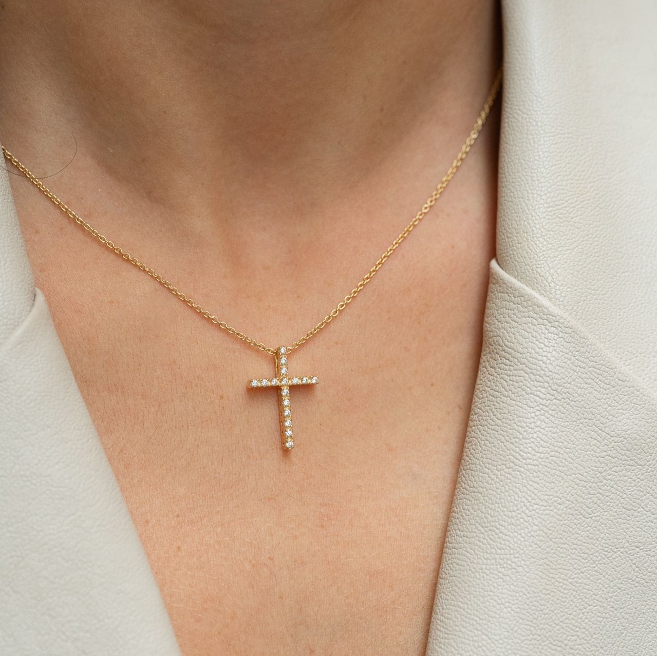 Girocollo Croce Giallo Diamanti B