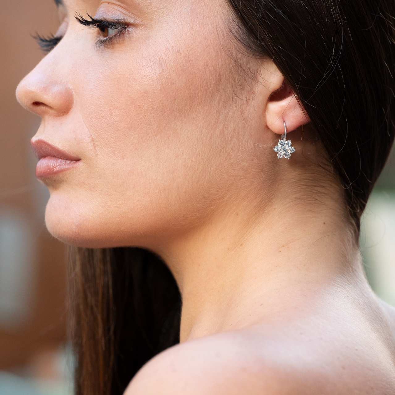 Orecchino Pendente Fiore Diamanti A